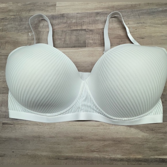 *NWOT* Pure Beauty by Rene Rofe 2 Pack Wireless Lightly Lined Bra Set Size 38DD - Picture 7 of 10